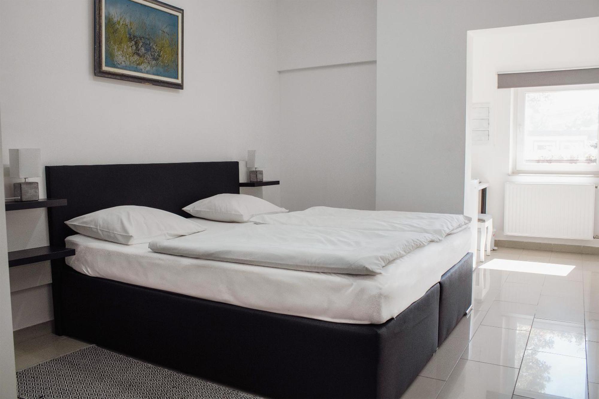 מריבור Crni Baron Pension Black Baron מראה חיצוני תמונה